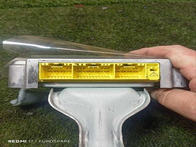 Foto 4ª: Centralita Airbag Lexus RX 3.5 G 350 AUTO [2GR-FE] (2006)