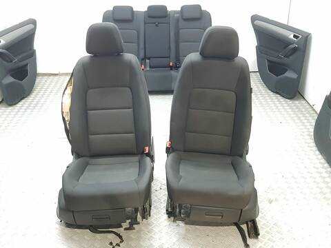 Foto 2ª: Juego Asientos Completos Volkswagen Golf 1.6 16V TDI DPF 110CV [CXXB] (2013)