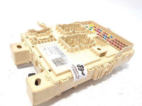 Foto 2ª: Caja Reles Fusibles Hyundai Tucson 1.6 T-GDI 150CV 110KW [G4FP] (2024)