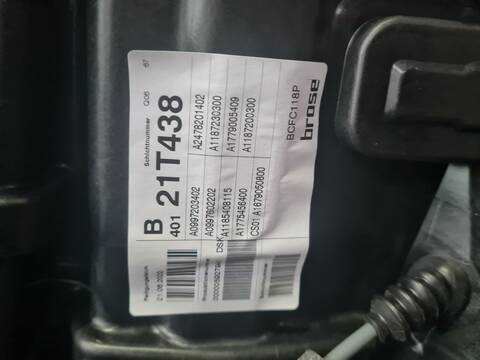 Foto 2ª: Elevalunas Eléctrico Delantero Derecho Mercedes Clase CLA 200 2.0 DIESEL 4MATIC 150CV 110KW C118) [654920] (2022)