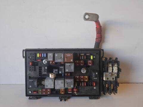 Foto 2ª: Caja Reles Fusibles Opel Astra COSMO 1.7 16V CDTI 125CV (2009)