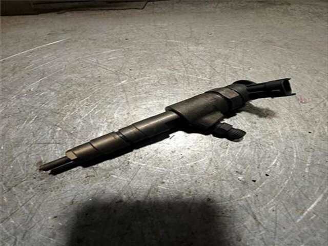 Foto 1ª: Inyectores Peugeot 2008 1.6 ALLURE [1.6 LTR. - 88 KW BLUE-HDI FAP]