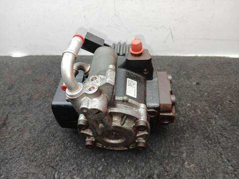 Foto 3ª: Bomba Inyeccion Volkswagen Golf 1.6 TDI 105CV 77KW [CAY] (2009)