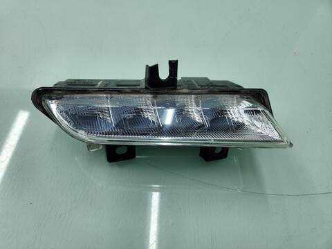 Faro Izquierdo Renault Captur DYNAMIQUE 90CV 66KW