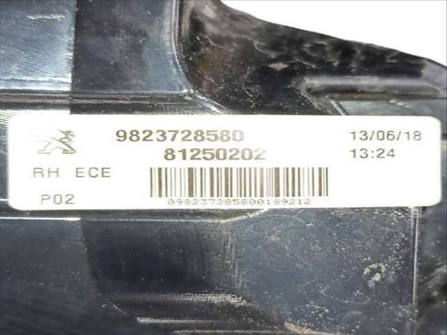 Foto 3ª: Piloto Trasero Derecho Peugeot 308 1.2 THP 130 AUT. 131CV (2013)