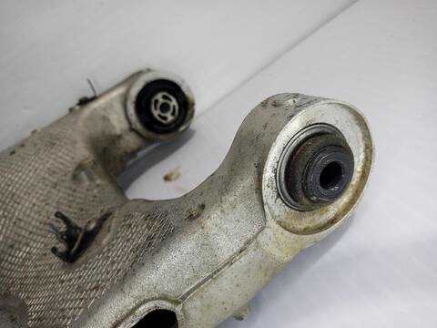 Foto 3ª: Brazo Suspension Trasero Izquierdo Jaguar E Pace 2.0 D150 AWD 150CV X540) [204DTD(AJ20D4) 204DTF(AJ20D4)] (2017)