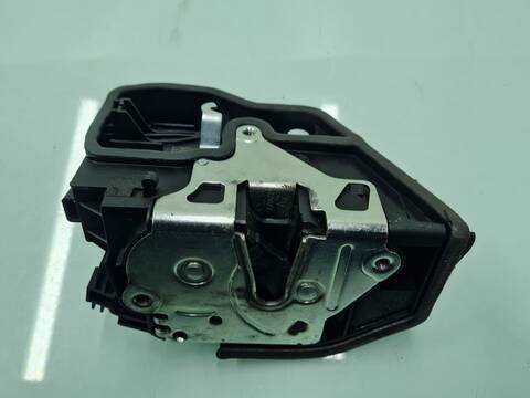 Foto 3ª: Cerradura Puerta Trasera Derecha Bmw X1 2.0 TD CAT 177CV 130KW [N47D20C] (2010)