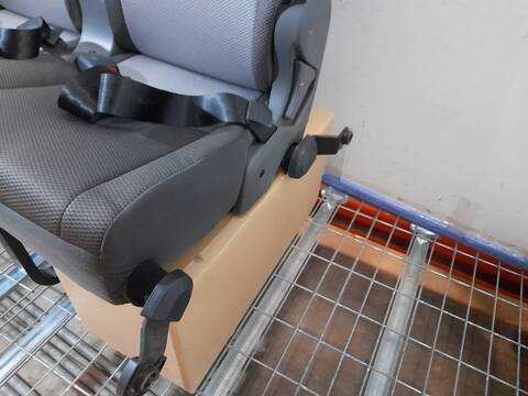 Foto 2ª: Asientos Traseros Toyota Hiace VERSION INDEFINIDA (2019)