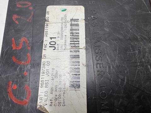 Foto 3ª: Caja Reles Fusibles Citroen C5 RHR BERLINA (2005)