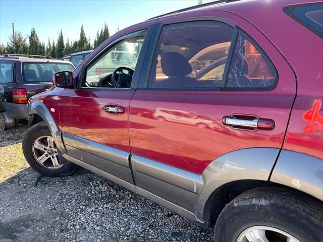 Foto 2ª: Puerta Trasera Izquierda Kia Sorento 2.5 CRDI 140cv [D4CB] (2004)