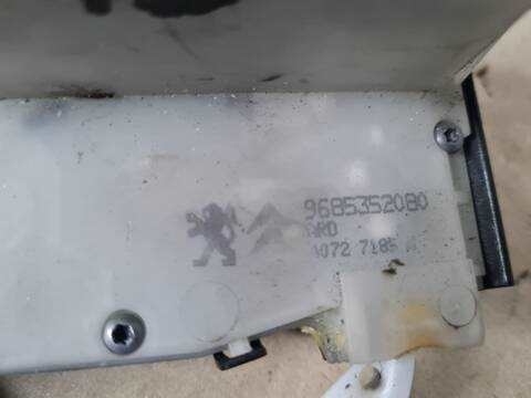 Foto 2ª: Cerradura Puerta Trasera Derecha Citroen C4 TONIC 110CV 81KW [HN01] (2018)