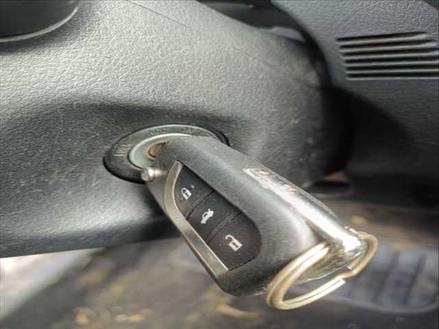 Antirrobo Toyota Avensis BUSINESS ADVANCE 143CV 105KW