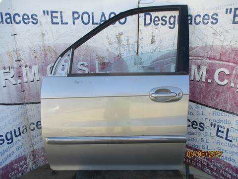 Foto 1ª: Puerta Delantera Izquierda Kia Carnival 2.9 CDRI EX 144CV 106KW [J3] (2006)