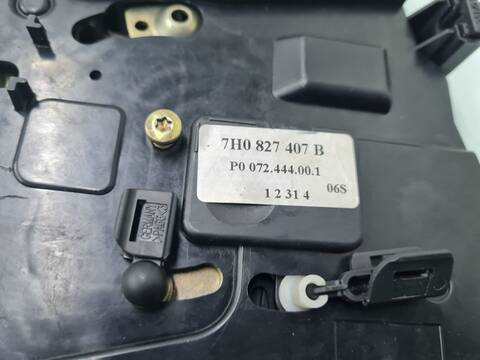 Foto 4ª: Cerradura Maletero Portón Volkswagen Multivan D T5 BUS ATLANTIS [AXD] (2024)