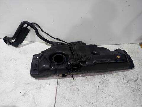 Foto 3ª: Deposito de Combustible Renault Clio 1.2 58CV 43KW (2000)