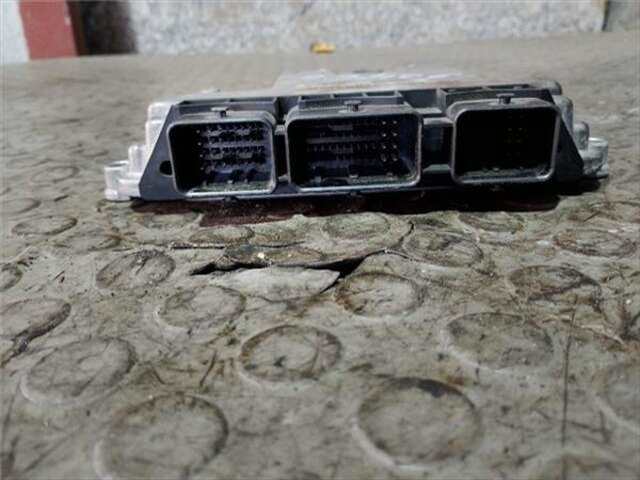 Foto 2ª: Centralita Motor ECU Renault Megane 1.9 BUSINESS [1.9 LTR. - 96 KW DCI DIESEL FAP] II BERLINA 5P (10.2002-_) [F9Q E8]