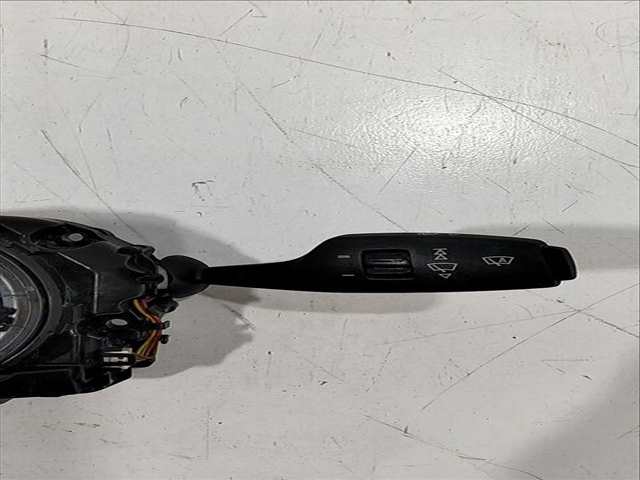 Foto 3ª: Mando Multifuncion Bmw Serie 5 518 530 D 245CV [N57D30A] (2009)