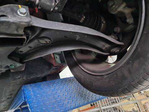 Brazo Suspension Delantero Izquierdo Kia Stonic 1.0 T-GDI ECO-DYNAMICS 101CV 74KW