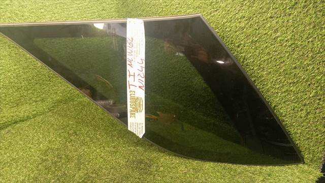 Luna Delantera Izquierda Mercedes Clase ML 320 3.0 CDI 5P