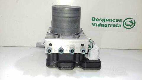Foto 1ª: Abs Mercedes Clase V 200 136CV 100KW (2014)