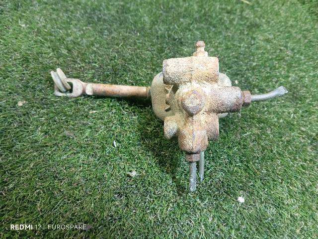 Foto 1ª: Bomba Freno Toyota Land Cruiser 3.0 D KDJ90 GX 3P [1KD-FTV] (2002)