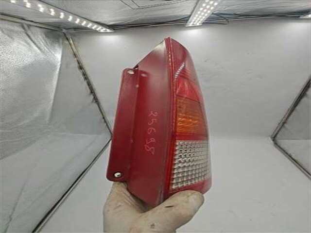 Foto 2ª: Piloto Trasero Derecho Ford Focus 1.6 GHIA [1.6 LTR. - 74 KW 16V CAT]