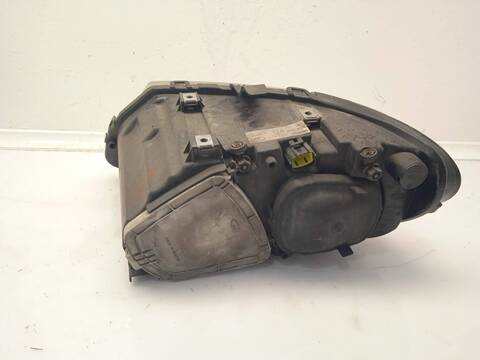 Foto 2ª: Faro Derecho Chrysler Voyager 2.5 CRD CAT 143CV 105KW [ENC] (2005)