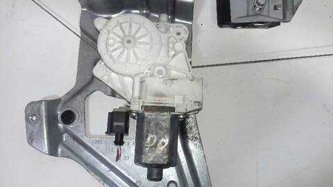 Foto 3ª: Elevalunas Eléctrico Delantero Derecho Volkswagen Crafter 2.5 TDI DPF 109CV 80KW CAJA CERRADA [BJK] (2007)