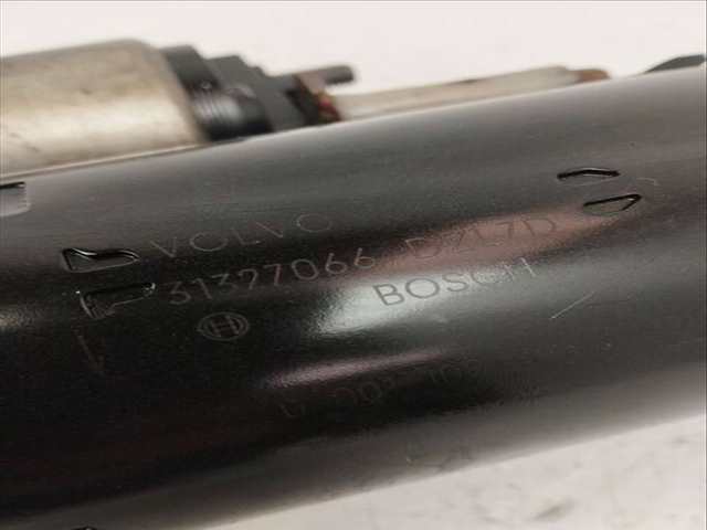 Foto 2ª: Motor de Arranque Volvo XC 60 MOMENTUM DRIVE 163CV 120KW [D5204T2] (2011)