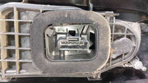 Foto 3ª: Piloto Trasero Izquierdo Peugeot Rifter ACTIVE PACK STANDARD 102CV 75KW [YHT] (2022)