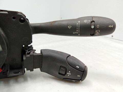 Foto 3ª: Mando Multifuncion Citroen C3 1.4 HDI 68CV 50KW [8HX (DV4TD),8HZ (DV4TD)] (2003)