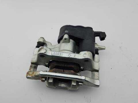 Pinza Freno Trasera Derecho Toyota Yaris MXPJ1) 1.5 HYBRID 92CV