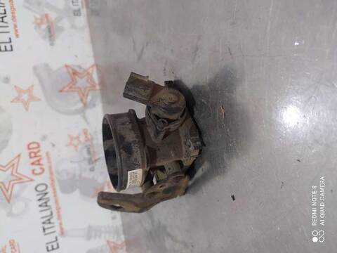 Foto 3ª: Caja Mariposa Ford Focus AMBIENTE BERLINA 101CV 74KW [FYDA] (2002)