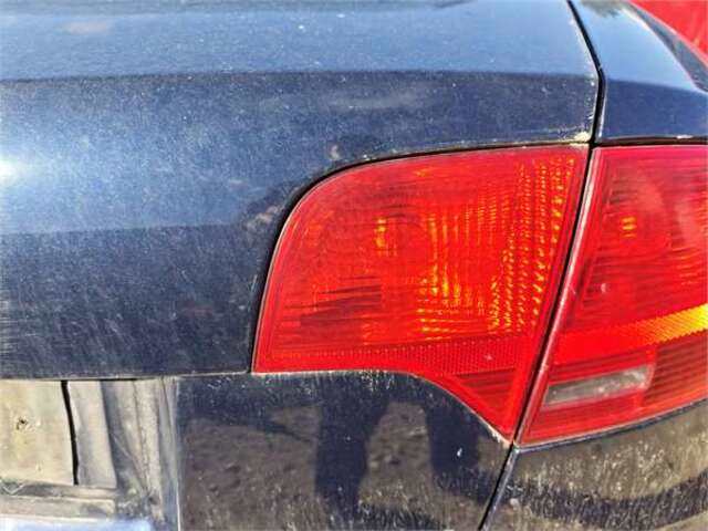 Piloto Portón Derecho Audi A4 2.0 TDI 16V (103KW) [2.0 LTR. - 103 KW TDI]