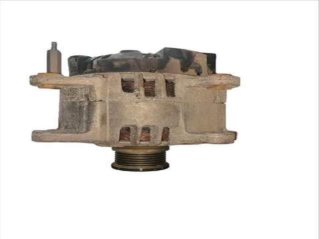 Foto 1ª: Alternador Skoda Octavia 1.6 TDI (2012)