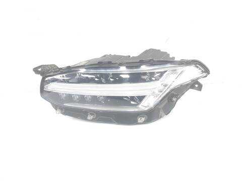 Faro Izquierdo Volvo XC 90 MOMENTUM AWD