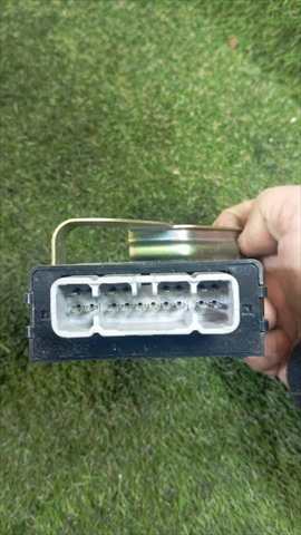 Foto 3ª: Caja Reles Fusibles Lexus LX 4.7 G 470 V8 (2002)