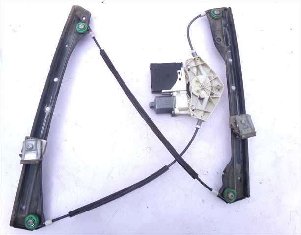 Foto 2ª: Elevalunas Eléctrico Delantero Derecho Volkswagen Golf 2.0 TDI MODELO PLUS,2004-2009 [BKD] (2005)