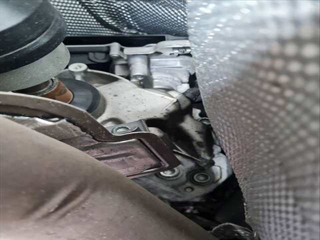Foto 2ª: Caja Transfer Porsche Macan GTS 95BBL1) 380CV 280KW [DGRB] (2023)