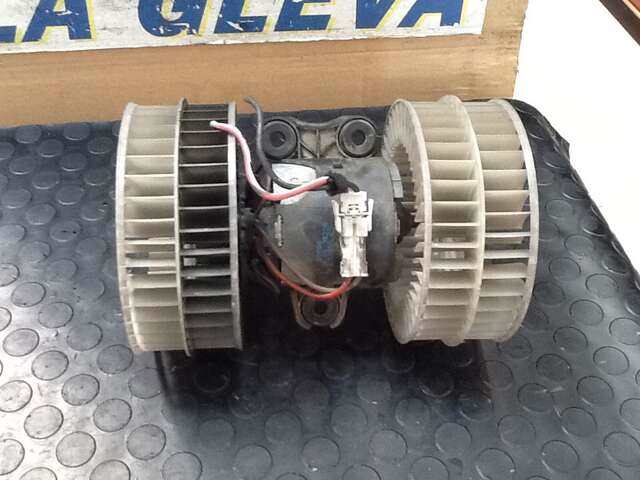 Foto 2ª: Ventilador de Calefacción Mercedes Vito 115 CDI 2.2CDI 0CV FURGON [646982] (2004)