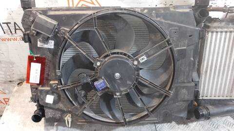 Foto 4ª: Radiador Motor Renault Clio ZEN 89CV 66KW [H4B A4] (2015)