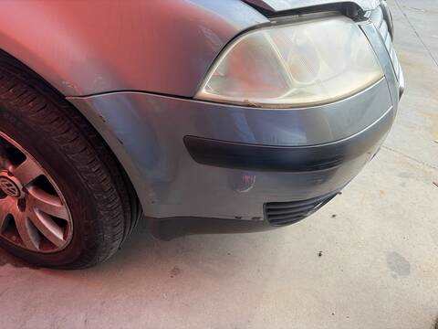 Foto 3ª: Paragolpes Delantero Volkswagen Passat AVB BERLINA (2003)