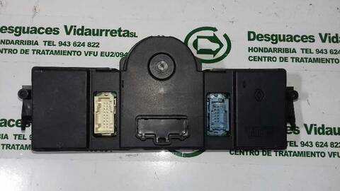 Foto 2ª: Mando Climatizador Renault Megane 1.5 DCI DIESEL BERLINA 101CV 74KW II BERLINA 5P [K9K728] (2005)