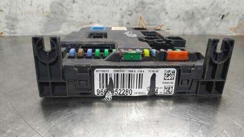 Foto 3ª: Caja Reles Fusibles Citroen C3 EXCLUSIVE 68CV 50KW [D-8HR] (2011)