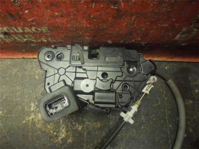 Foto 3ª: Cerradura Puerta Delantera Derecha Volkswagen Golf 1.6 TDI [CAYC]