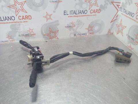 Foto 4ª: Mando Luces Mitsubishi Galloper 2.5 TD EXCEED LIGHT 5-PTAS.) 99CV 73KW [D4BH] (1999)