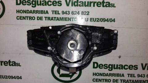 Foto 2ª: Mando Luces Mercedes Clase V 200 136CV 100KW (2014)