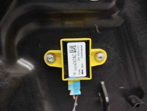 Foto 4ª: Elevalunas Eléctrico Delantero Derecho Fiat Freemont URBAN 170CV 125KW [939B5000] (2013)
