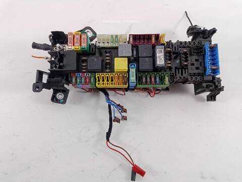 Caja Reles Fusibles Mercedes Clase A 140 A 200 CDI - D 176.008)