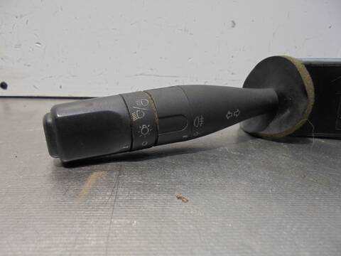 Foto 3ª: Mando Multifuncion Peugeot 206 XR BERLINA 75CV 55KW [KFX] (2000)